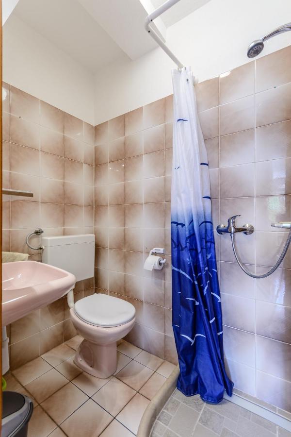Apartments By The Sea Sumartin, Brac - 2952 외부 사진
