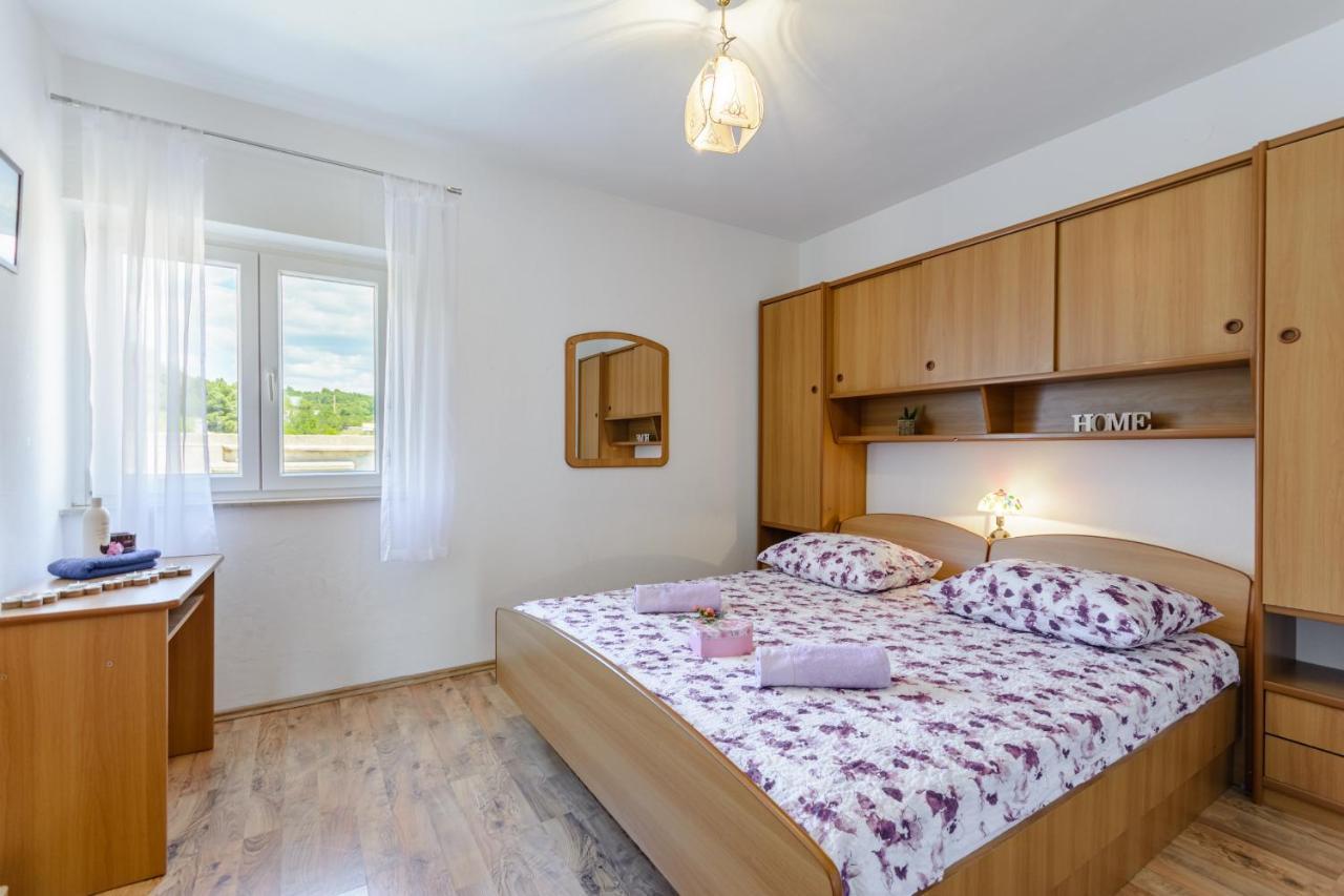 Apartments By The Sea Sumartin, Brac - 2952 외부 사진